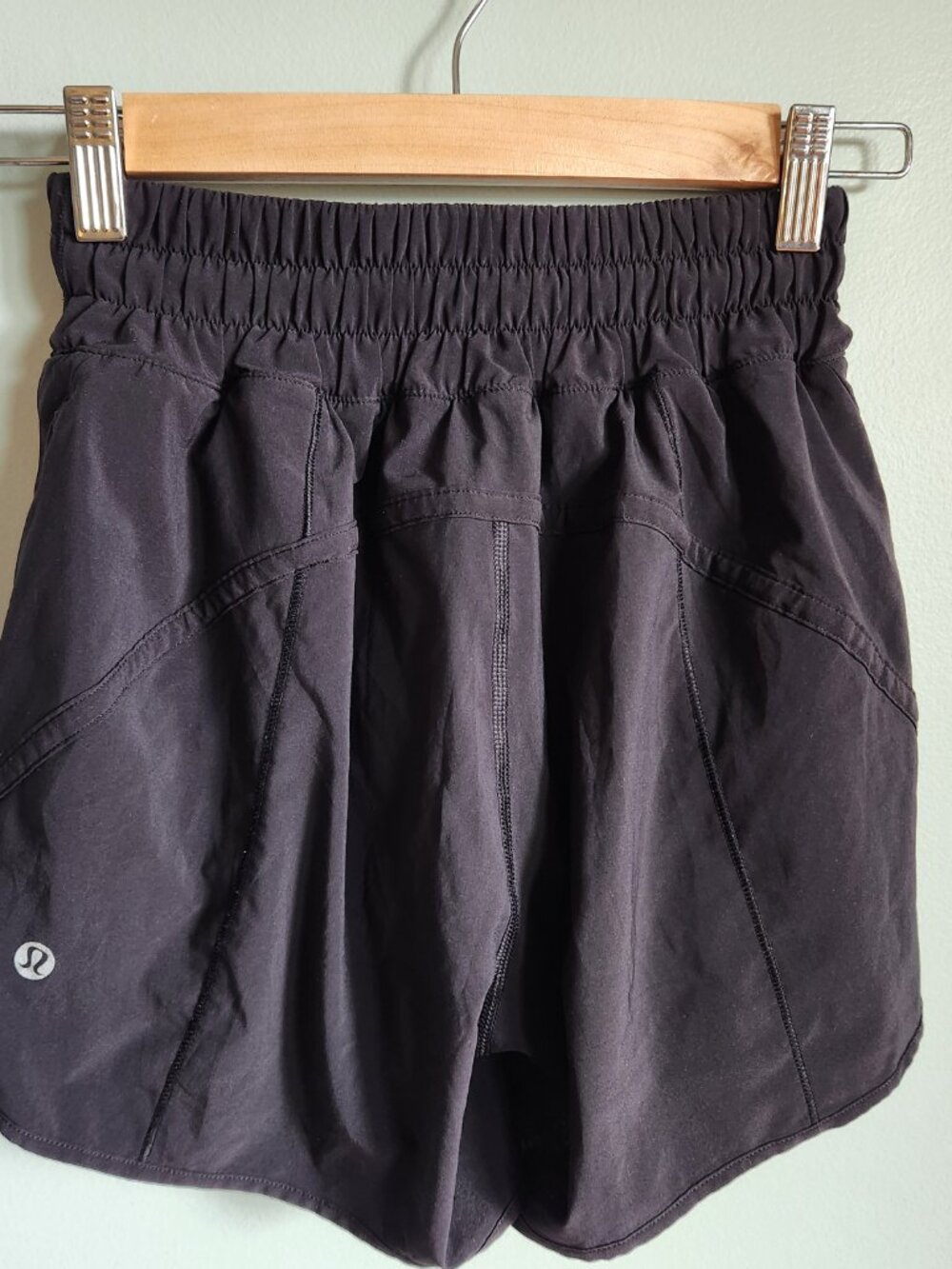 Lululemon Shorts Women's Black 2 Track That Short 5" Inseam Lined Gym Running - Picture 5 of 9